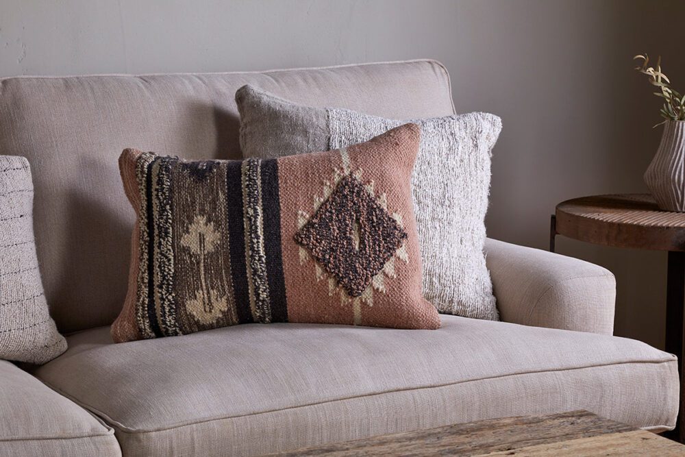 Tussi Sia Cushion Cover - Dusty Pink