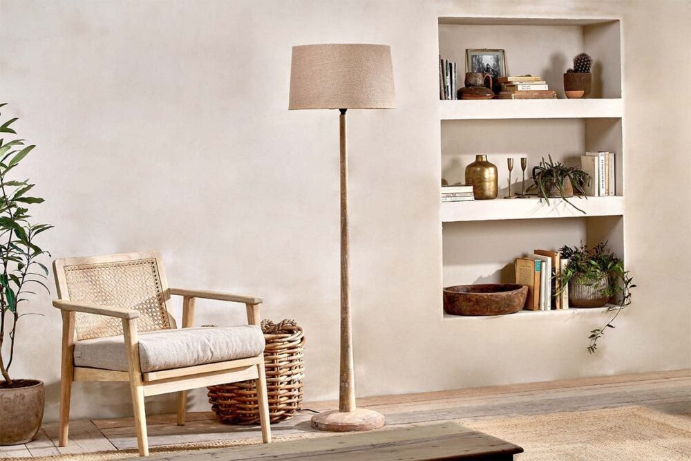 Sahar Mango Wood Floor Lamp- Natural