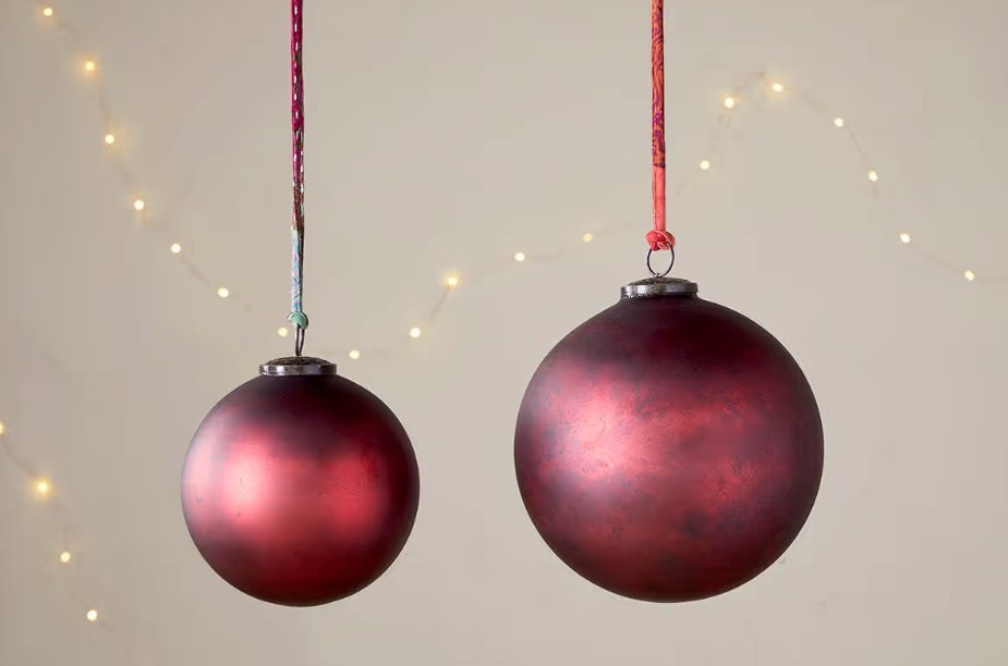 Oko Giant Bauble - Matt Bordeaux - Large